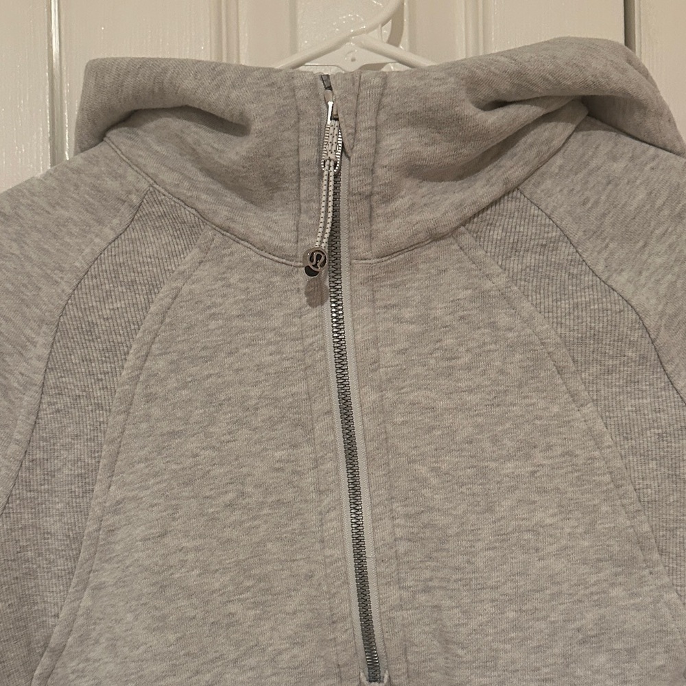 Lululemon Scuba Half-Zip Hooded Sweatshirt Heather Gray Size XS/S Like New - Picture 5 of 10